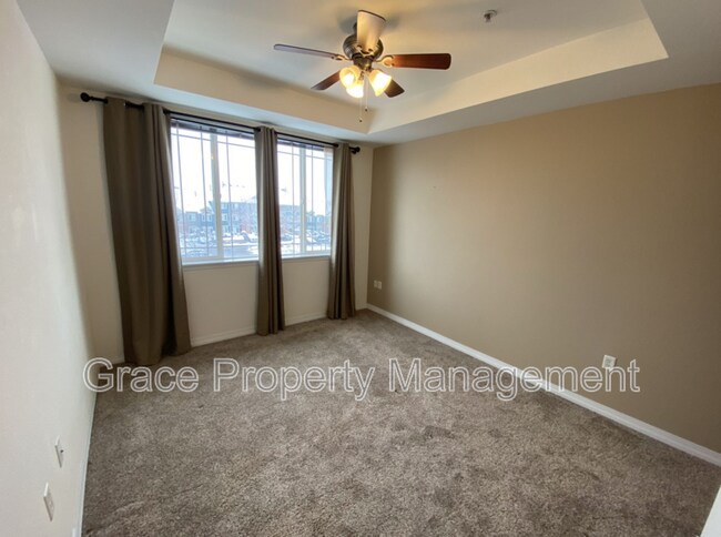 Building Photo - 804 Summer Hawk Dr