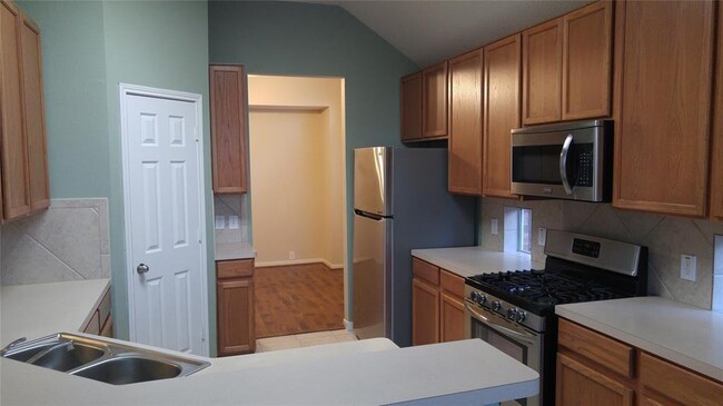 Building Photo - 3311 Chadington Ln
