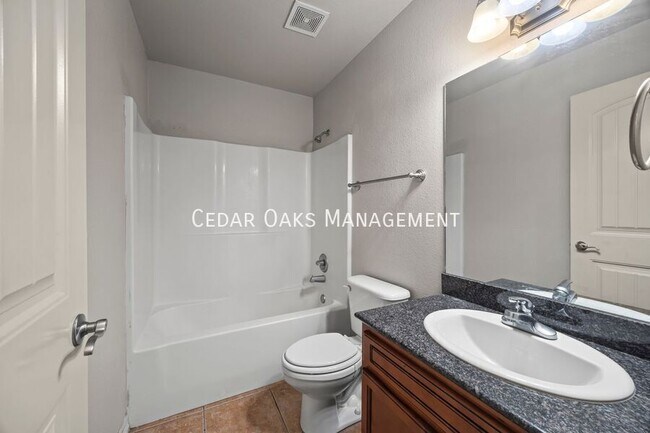 Building Photo - 1308 S C Ct