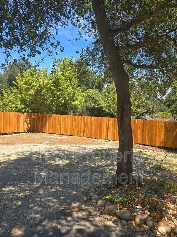 Building Photo - 9421 Fair Oaks Blvd