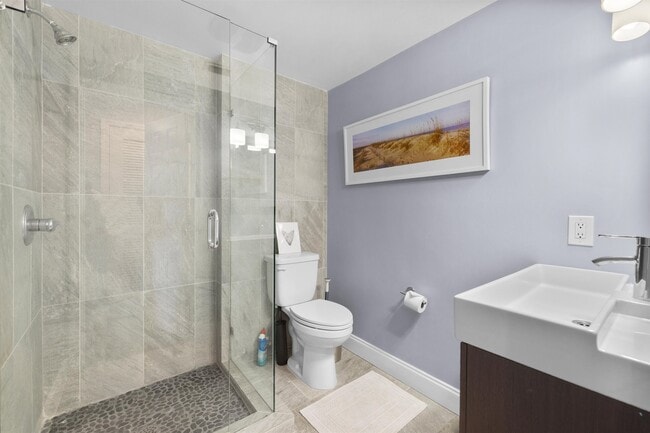 Building Photo - 909 S Ponce De Leon Blvd