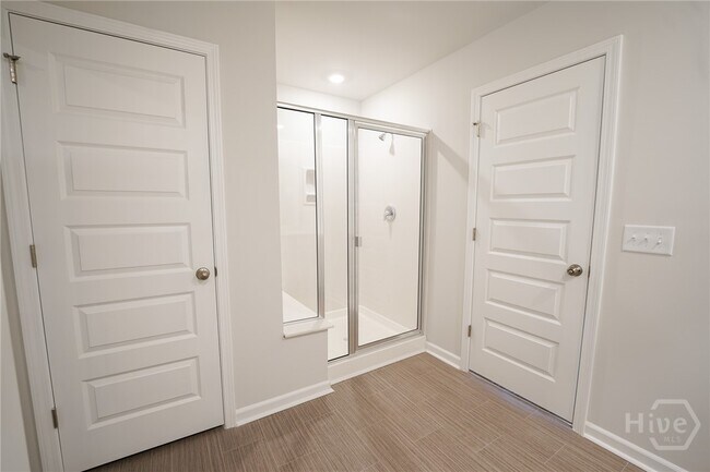 Building Photo - 128 Amethyst Dr