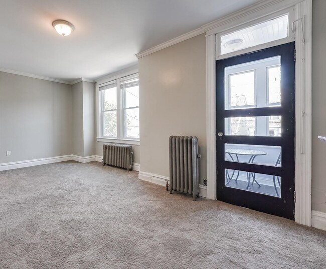 Building Photo - 149 Beach St