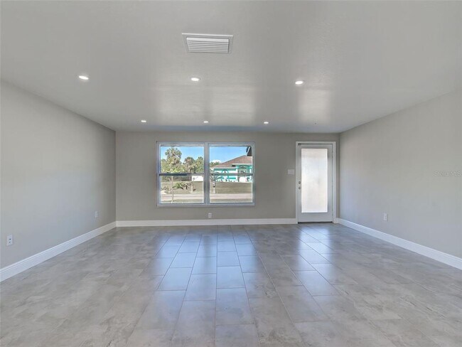 Building Photo - 4342 Ewing Cir