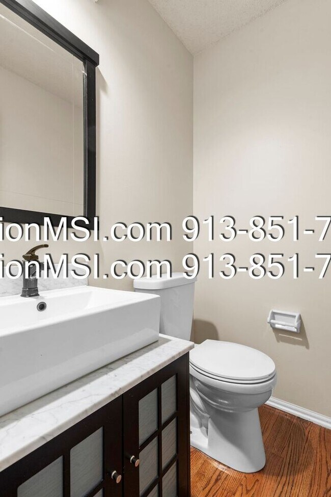 Building Photo - Welcome home to this charming two-story in South Woods subdivision