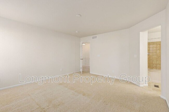 Building Photo - 5727 Skyline Ave