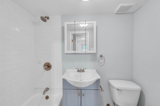 Building Photo - 217 50th St