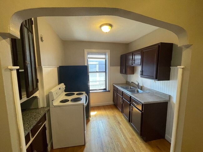 Building Photo - 4018 Hydraulic Ave