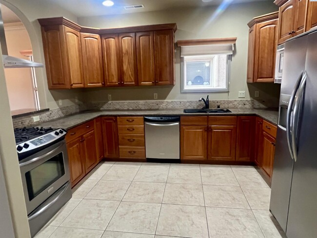 Building Photo - Riverwalk Village Condo