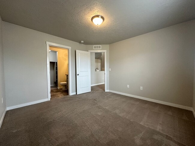 Building Photo - 3bed, 2bath, 1216sq.ft. 2-car garage home in Caldwell (Windsor Creek)