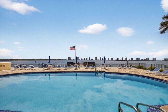 Building Photo - 100 Paradise Harbour Blvd