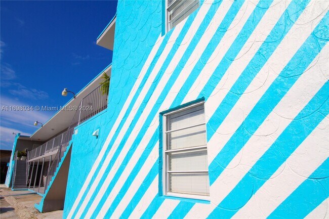 Building Photo - 6238 SW 59th St