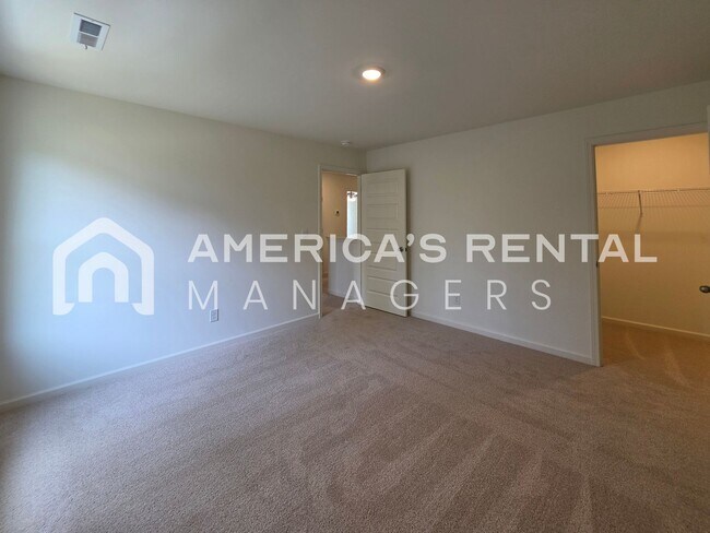 Building Photo - Spacious Home for Rent in Calera, AL!