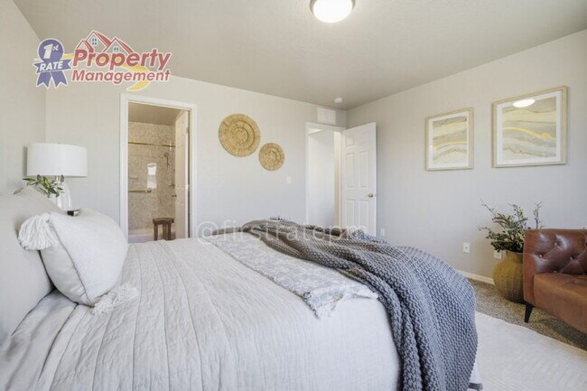 Building Photo - 12794 Conner St