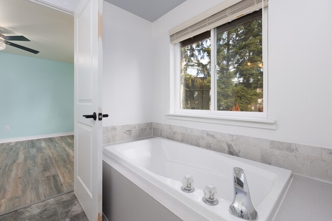 Building Photo - 8529 199th St Ct E