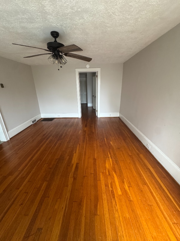 Building Photo - 507 10th St