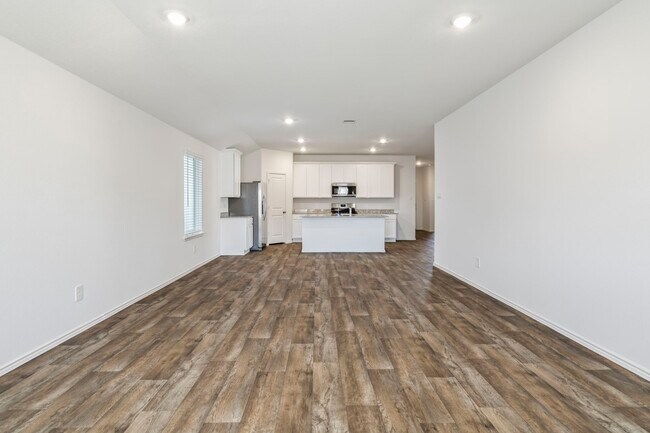 Building Photo - 3723 Zoeys Wy