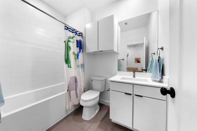 Building Photo - 5924 S Congress Ave