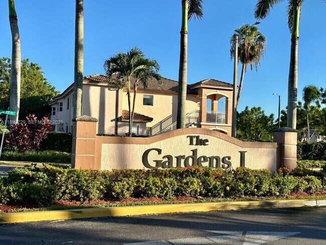 Building Photo - 1270 SE 28th Ct