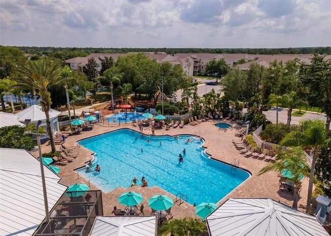 Building Photo - 8101 Coconut Palm Way