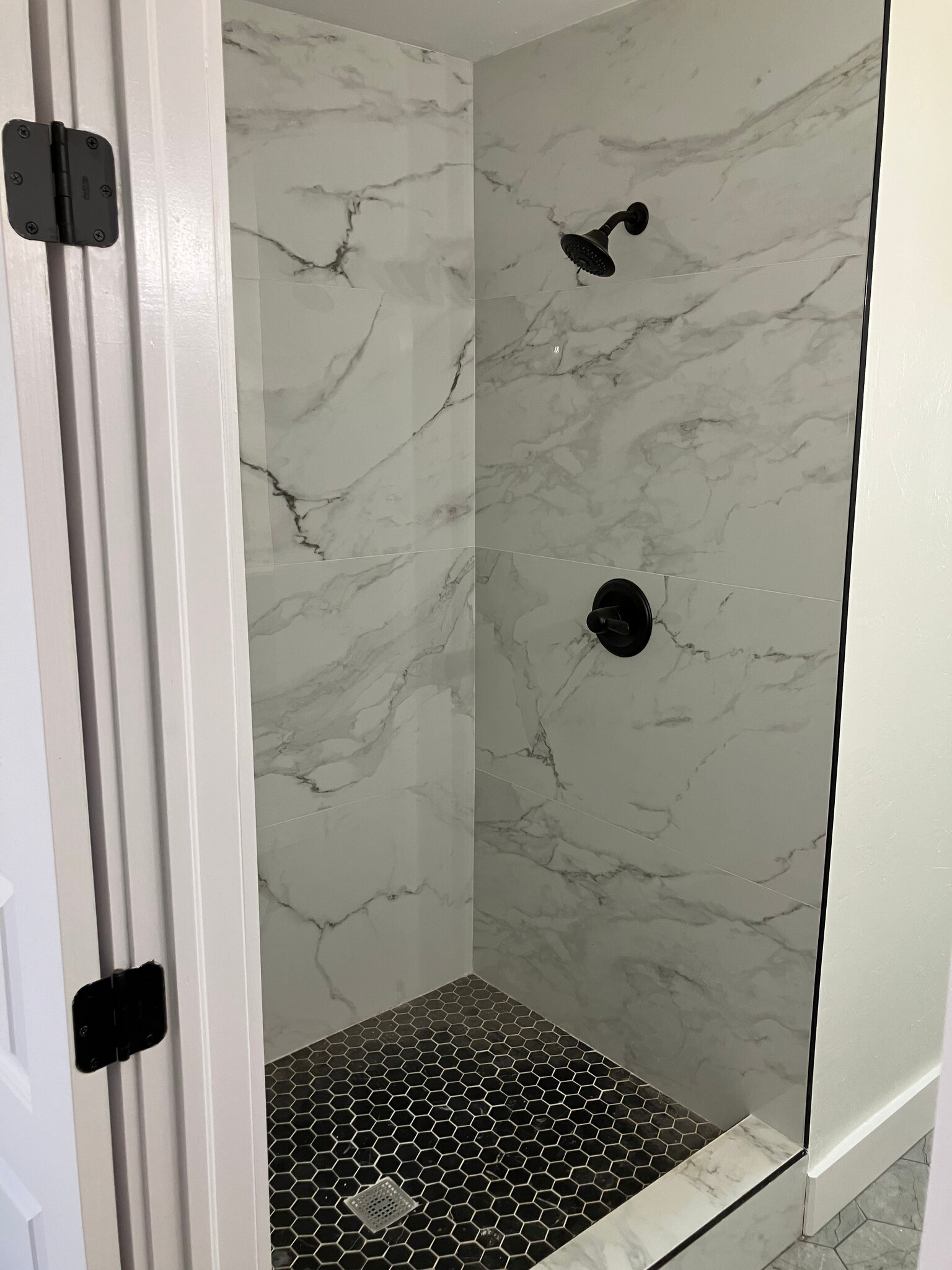 Building Photo - 3221 Cove Hollow Ct