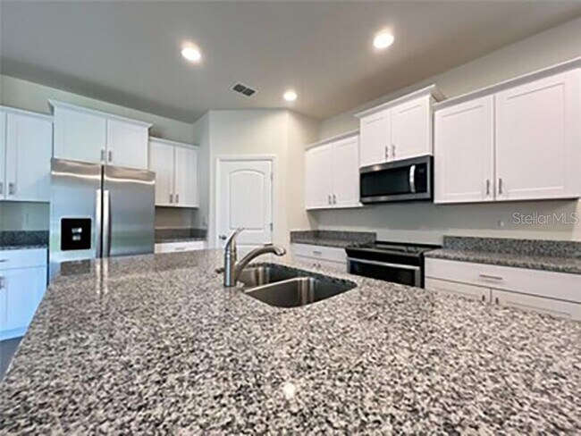 Building Photo - 15663 Pelican Cay Dr