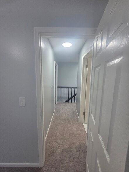 Upstairs hallway - 1095 Green Meadows Dr