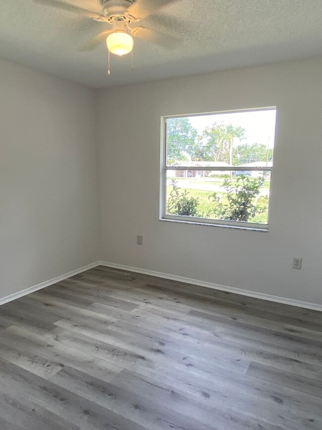 Building Photo - Sarasota Springs Single Family Home