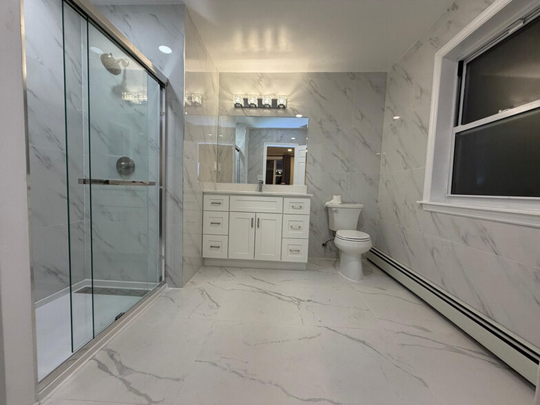 Building Photo - 61-06 171st St