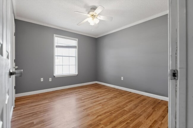 Building Photo - 4799 Coronado Cir