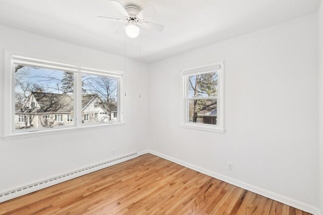 Building Photo - Updated 4-Bed 2-Bath SF Home with Lake Views & Great Entertaining Space in Monona