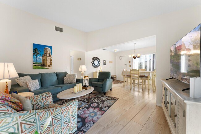 Building Photo - 5312 Bosque Ln