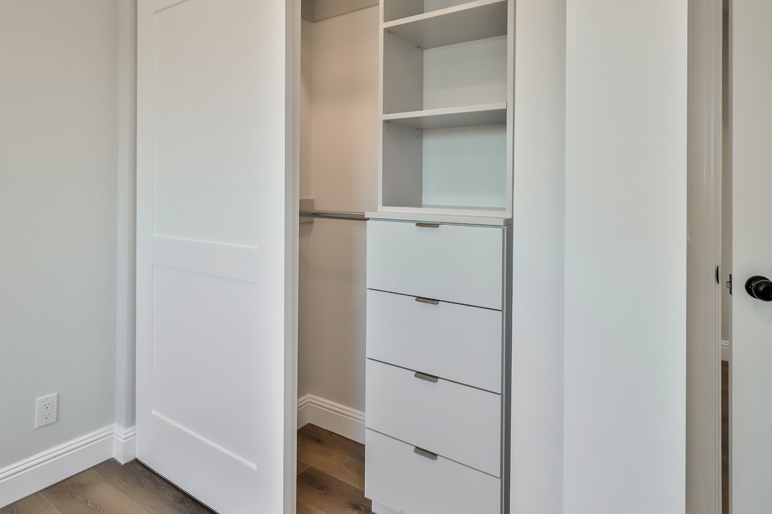 Building Photo - 7702 Mason Ave