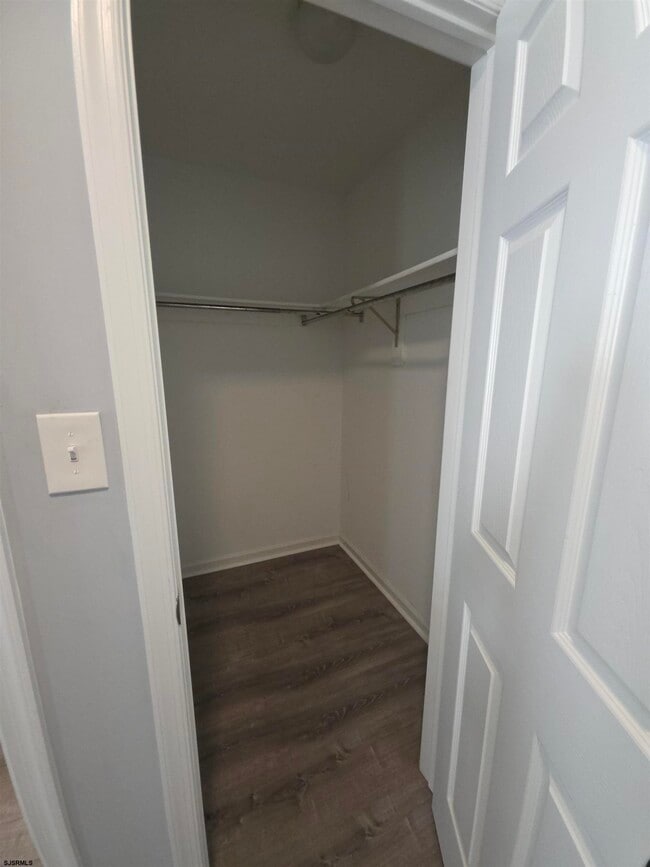 Building Photo - 2 Anchorage Ct