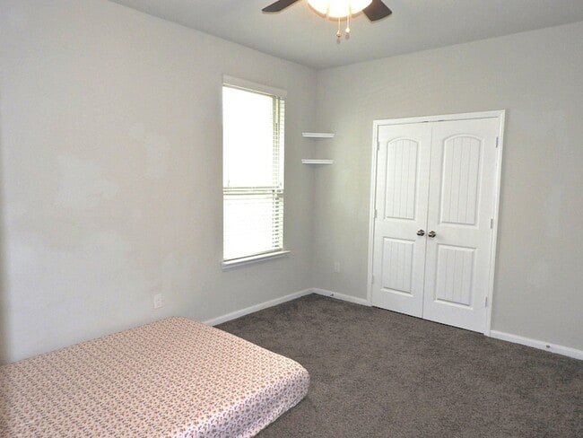 Building Photo - 2705 Osprey Ln