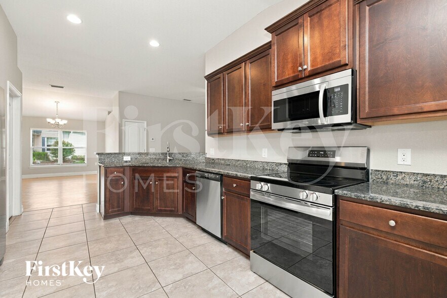 Building Photo - 446 Xingu Ct