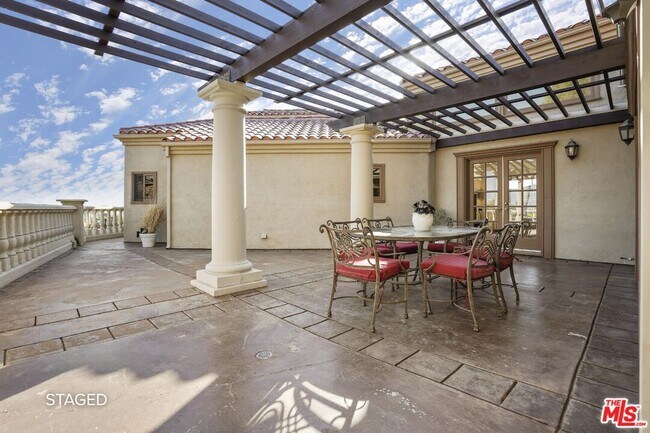 Building Photo - 19 Ranchero Rd