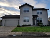 Building Photo - Make this house your home!