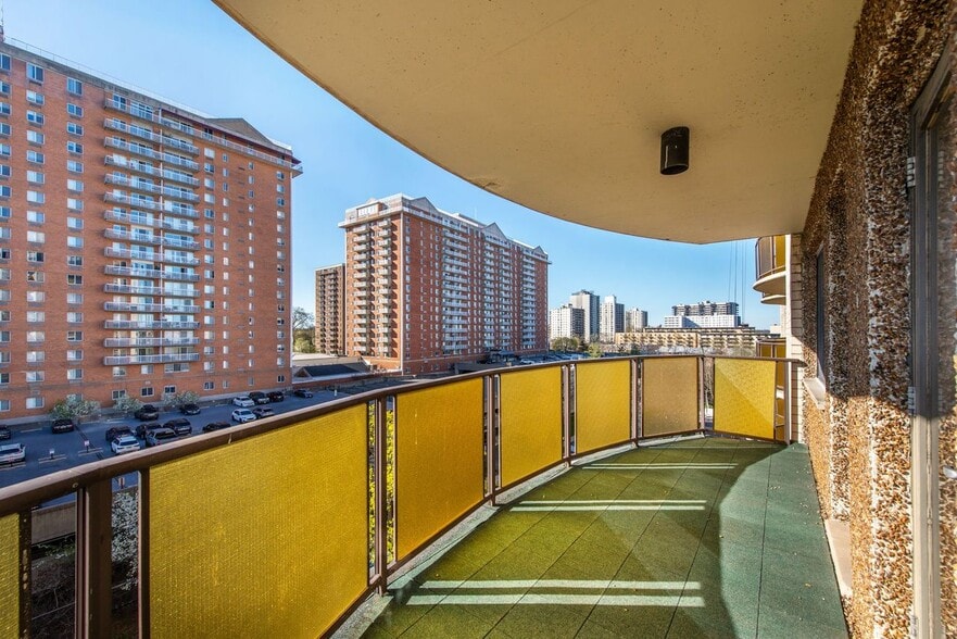 Large Terrace - 150 Overlook Ave