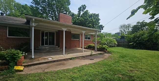 Building Photo - Beautiful 3 bed home