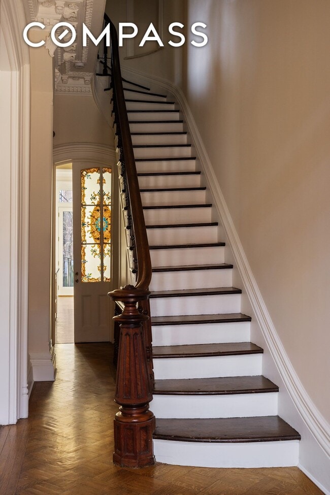 Building Photo - 216 Carlton Ave