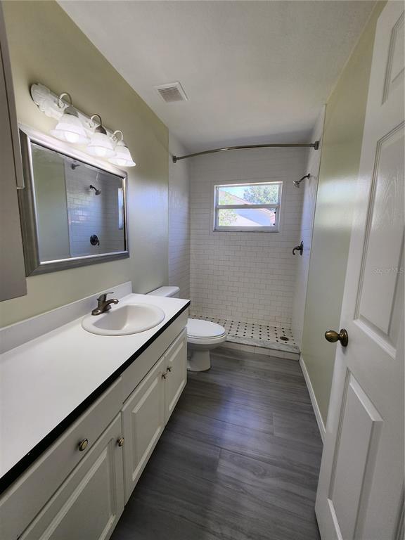 Building Photo - 819 Sandy Trail Pl