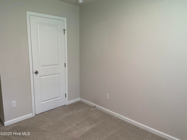 Building Photo - 1644 Branchwood Dr NE