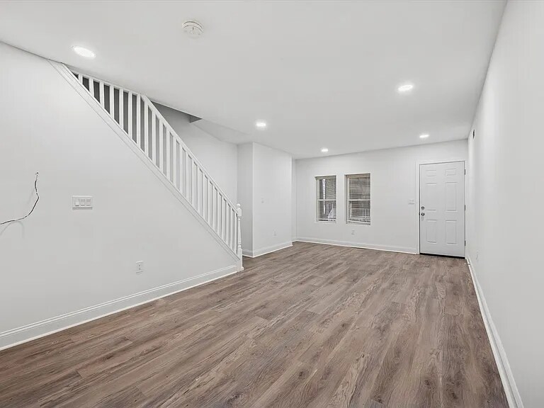 Building Photo - 5314 Upland St