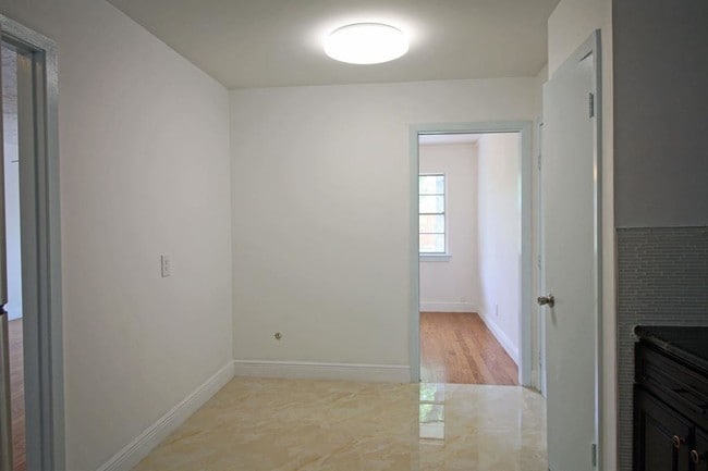 Building Photo - 6825 Neff St