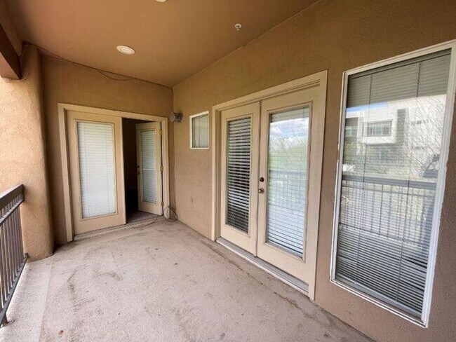 Building Photo - 7021 E Earll Dr