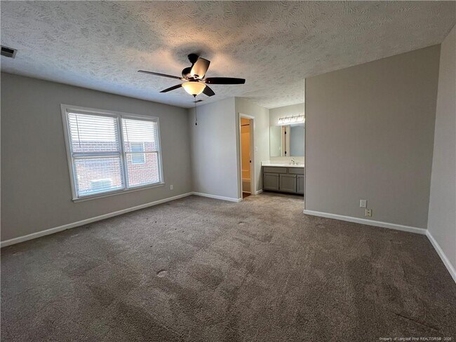 Building Photo - 7126 Kearny Ave