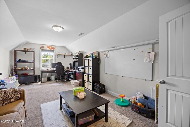 Building Photo - 1009 Kingfish Way