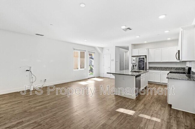 Building Photo - 3949 Aristotle Cir