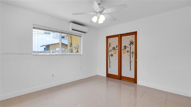 Building Photo - 806 N 24th Ave